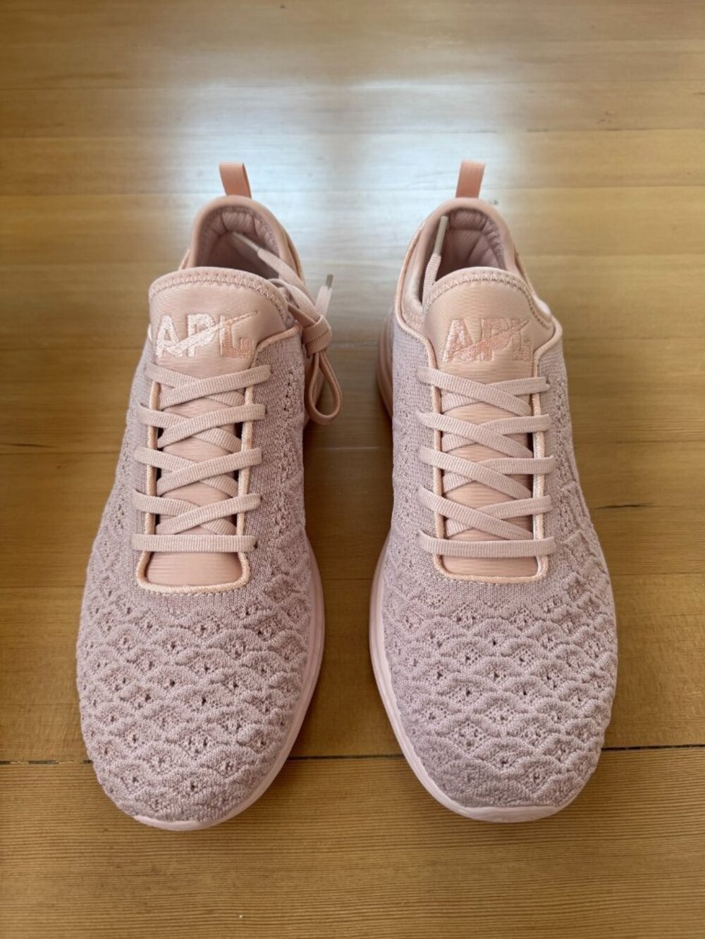 APL TechLoom Phantom Men's 10.5 Blush Pink Running Shoes Sneakers NWOB